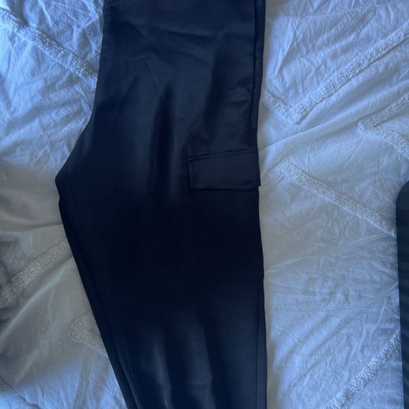 Ted Baker Sulia Satin Cargo Jogger, Black Sz 12 - Picture 5 of 6